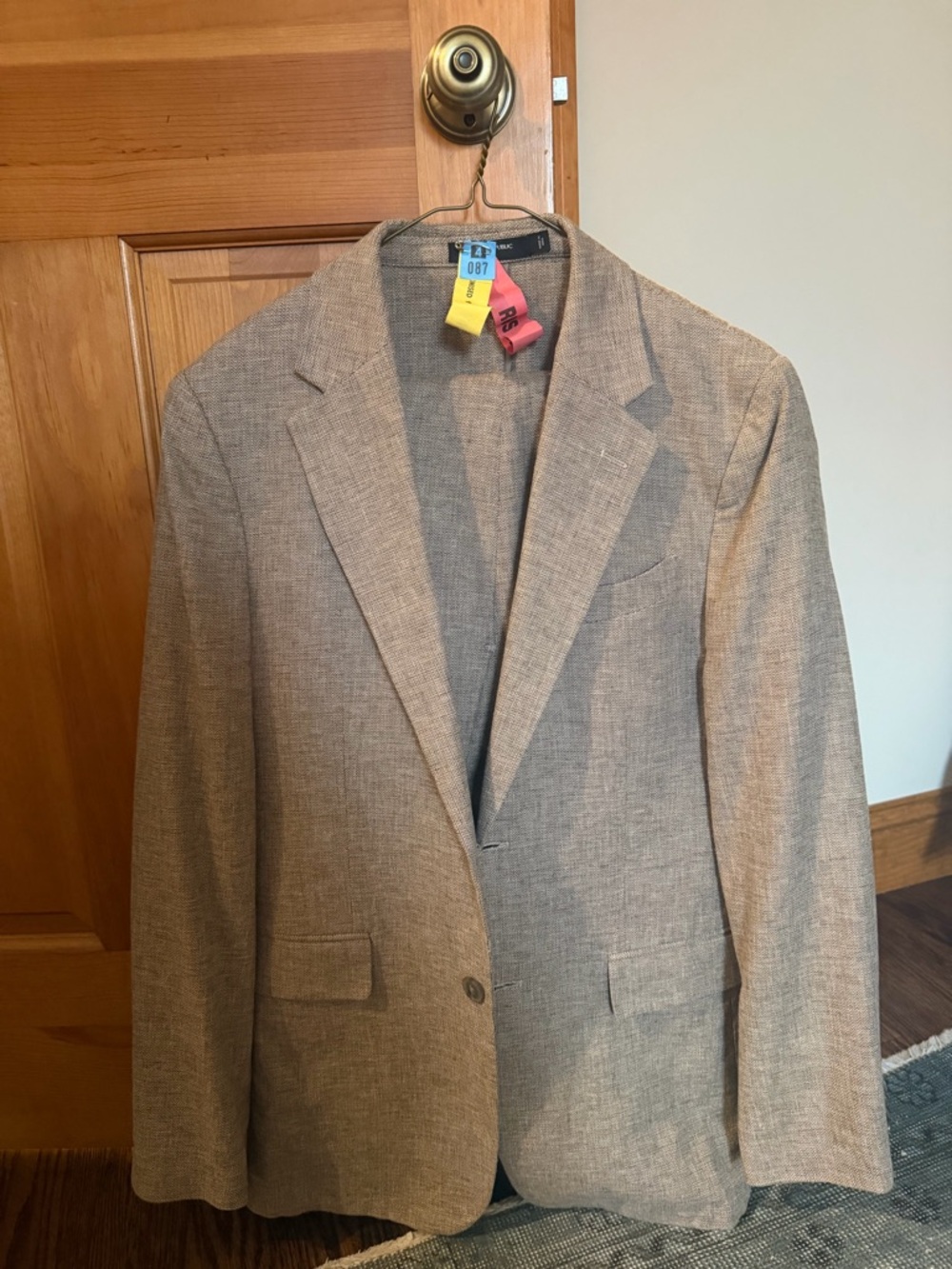 Banana Republic Light Beige Linen-Blend Suit